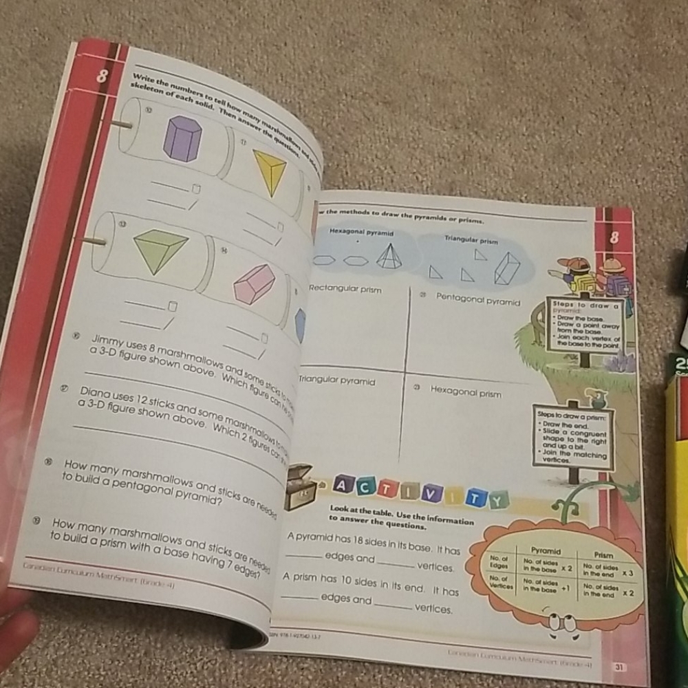 Canadian MathSmart Grade 4 + pouch + markers - Picture 2 of 2